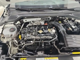 VW Golf GTI/CARFAX/Панорама/2 ключа/Подгрев, снимка 16