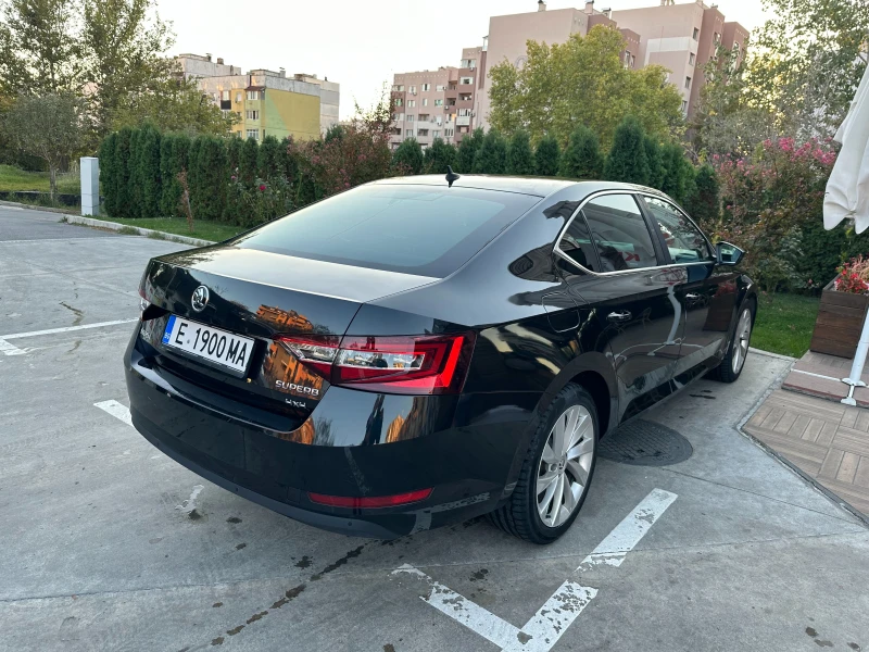 Skoda Superb, снимка 2 - Автомобили и джипове - 47693191