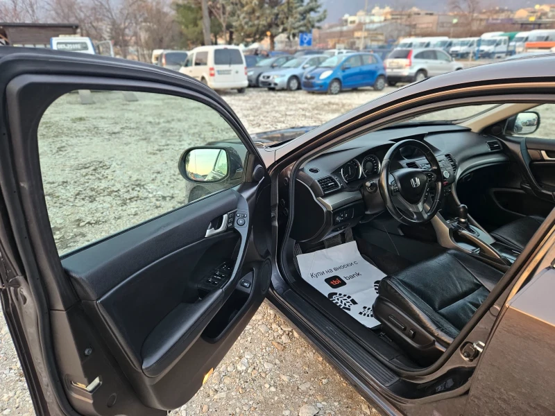 Honda Accord 2.4/EXECUTIVE/ГАЗ/КОЖА/АВТОМАТ/ПОДГРЕВ, снимка 9 - Автомобили и джипове - 48493854