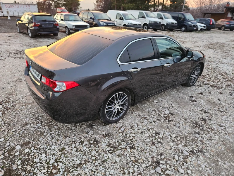 Honda Accord 2.4/EXECUTIVE/ГАЗ/КОЖА/АВТОМАТ/ПОДГРЕВ, снимка 3 - Автомобили и джипове - 48493854