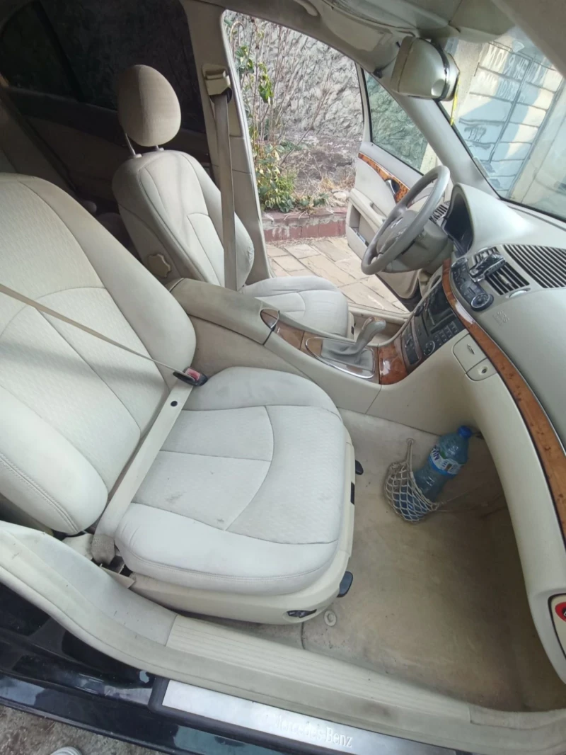 Mercedes-Benz E 270 CDI ръчка, снимка 14 - Автомобили и джипове - 51430009