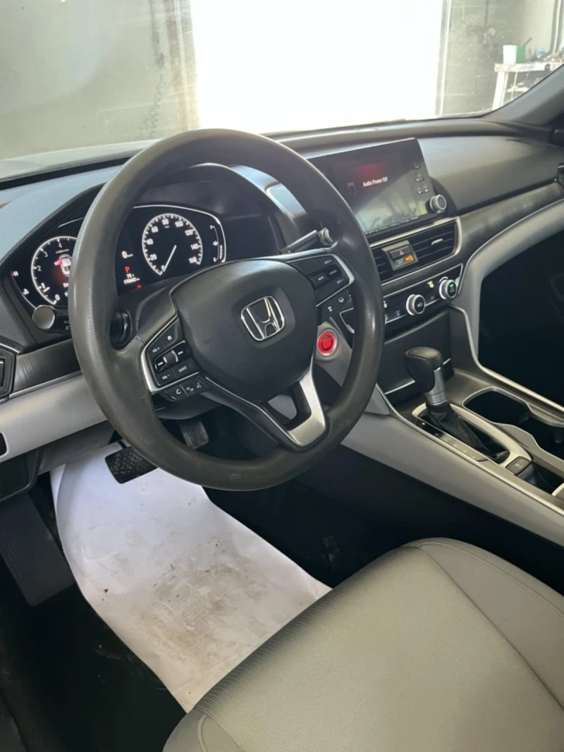 Honda Accord 10, снимка 13 - Автомобили и джипове - 52383749
