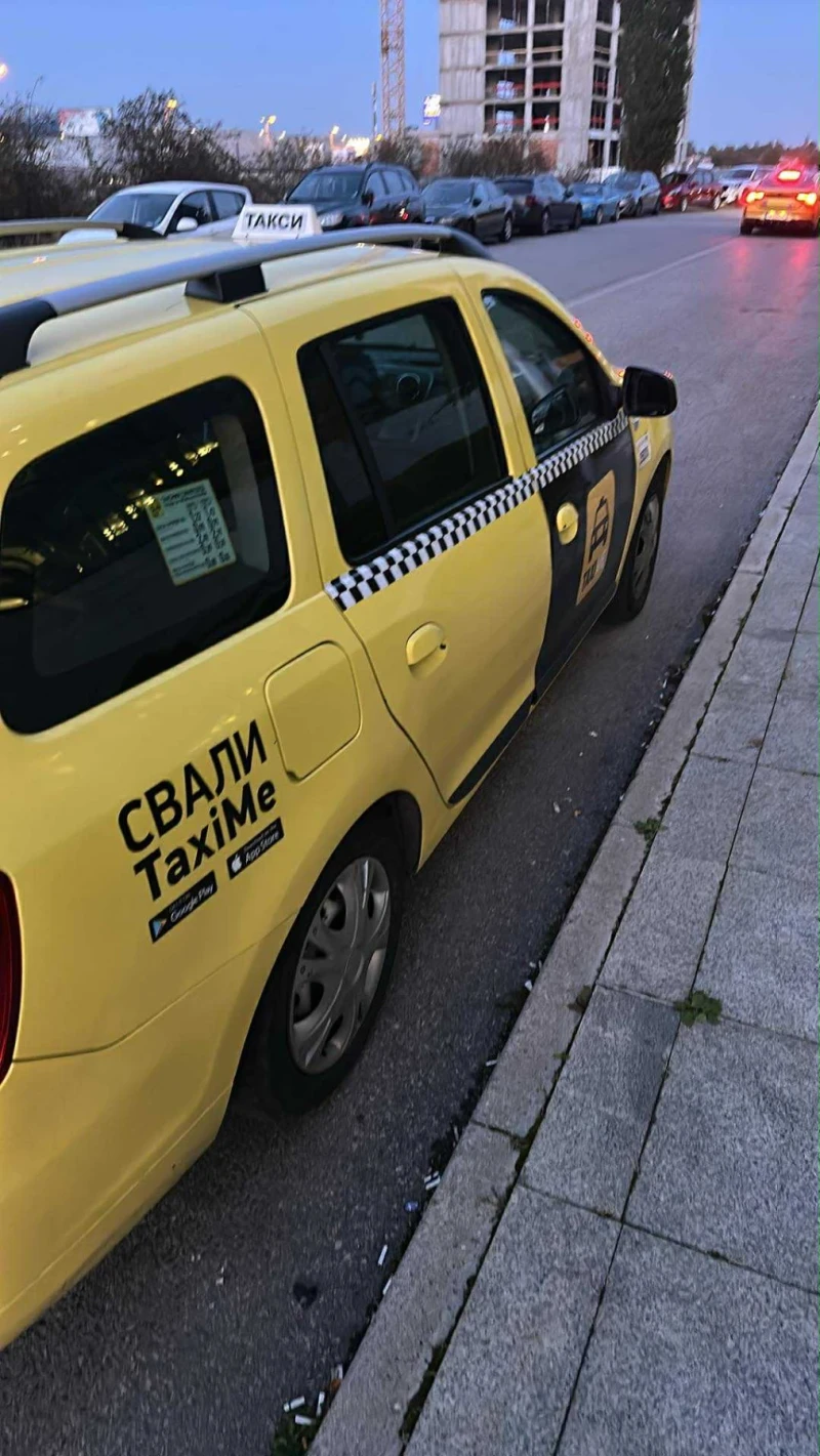 Dacia Logan Taxi, снимка 3 - Автомобили и джипове - 52247284