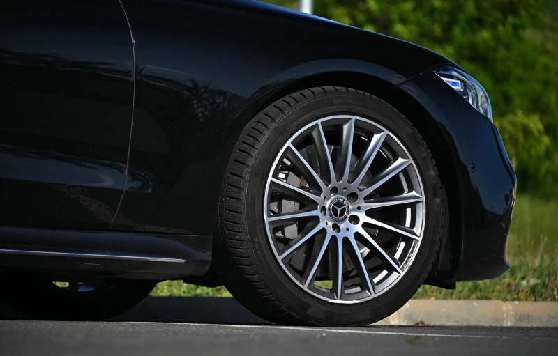 Mercedes-Benz S 400 4Matic AMG-Line, снимка 3 - Автомобили и джипове - 52440055