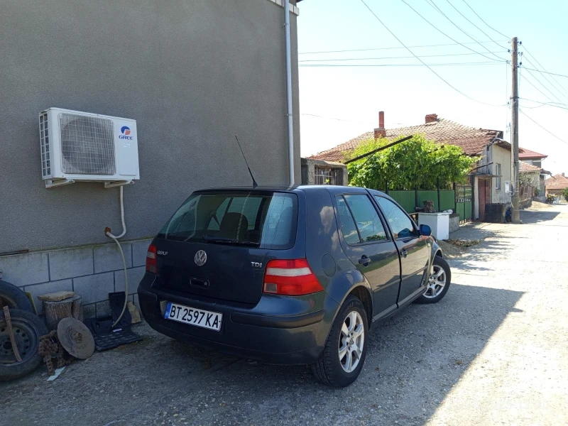 VW Golf, снимка 6 - Автомобили и джипове - 52583851