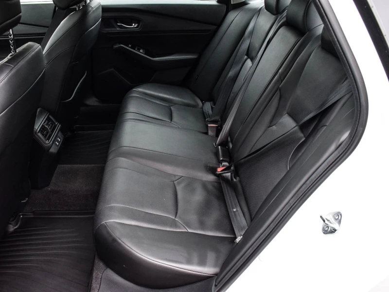 Honda Accord HYBRID * * CARFAX * * АВТО КРЕДИТ * * , снимка 15 - Автомобили и джипове - 52596342