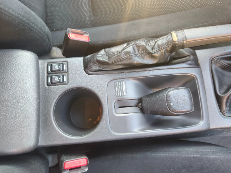 Subaru Impreza 1.5R 4x4, снимка 10 - Автомобили и джипове - 52853926