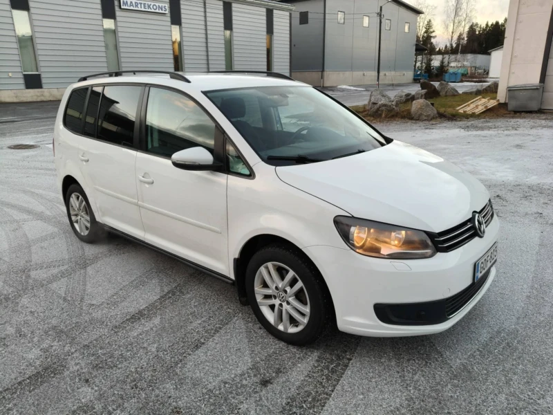 VW Touran, снимка 3 - Автомобили и джипове - 53445417
