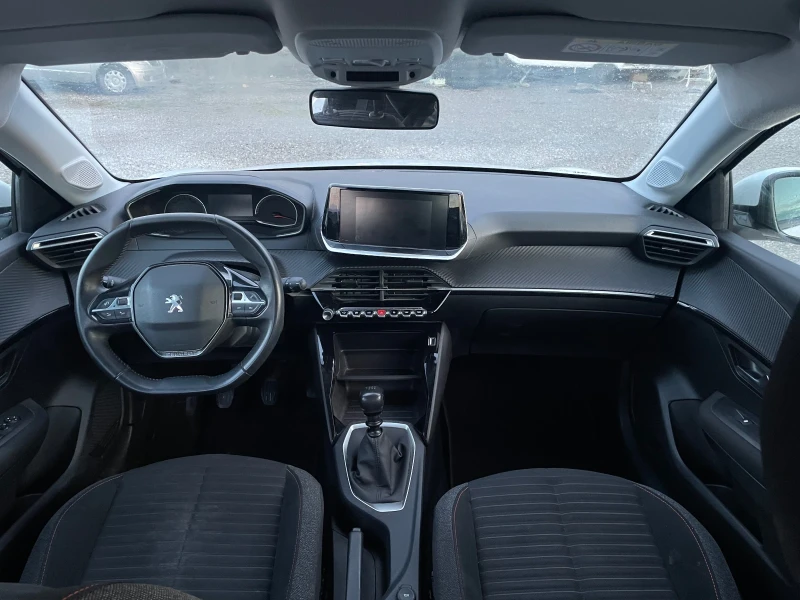 Peugeot 208 1.5HDI, снимка 11 - Автомобили и джипове - 53503690