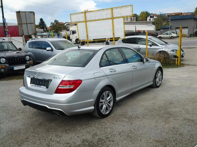 Mercedes-Benz C 300 3.2CDI 4MATIC, снимка 7 - Автомобили и джипове - 27204154