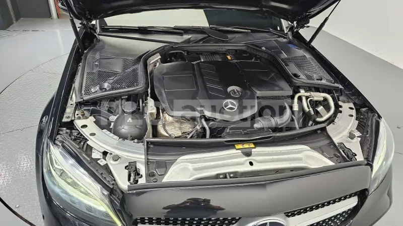 Mercedes-Benz C 220 d 4matic, снимка 11 - Автомобили и джипове - 54401696