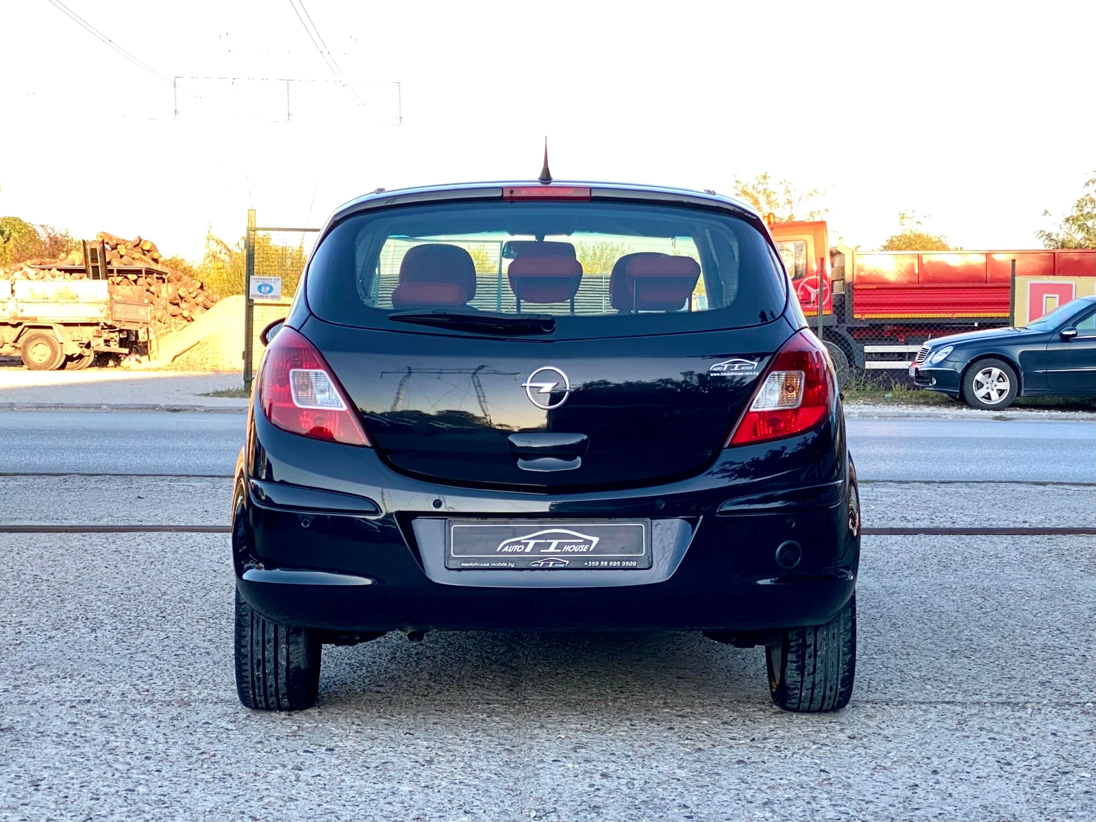 Opel Corsa 1.2 Enjoy - изображение 3