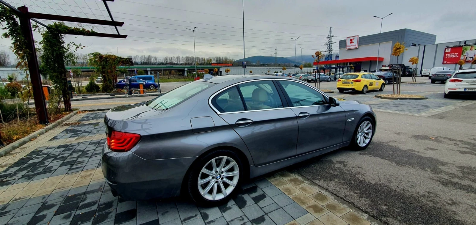 BMW 535 F10 3.5 i 2014  - изображение 8