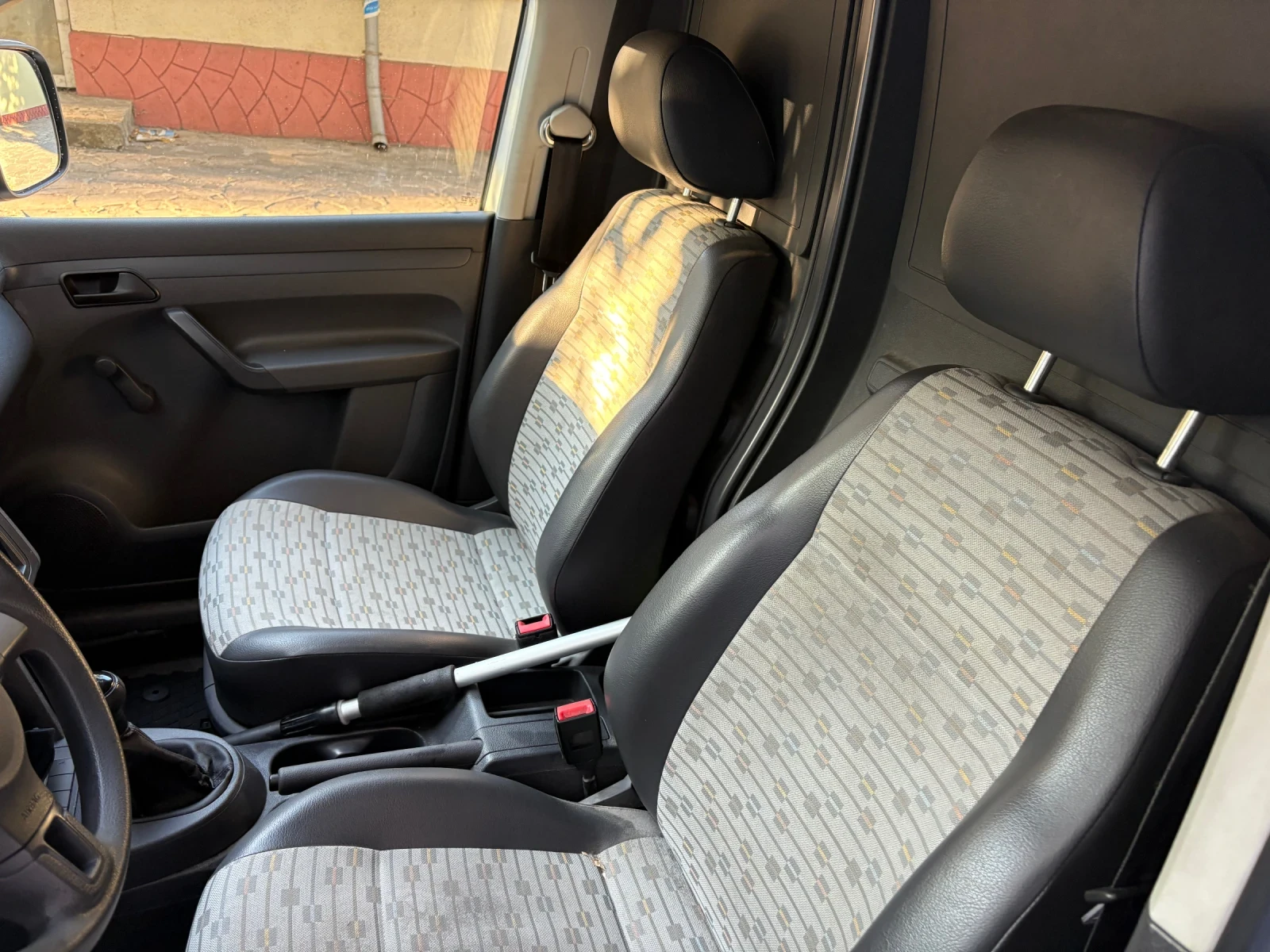 VW Caddy 1.6D - изображение 10