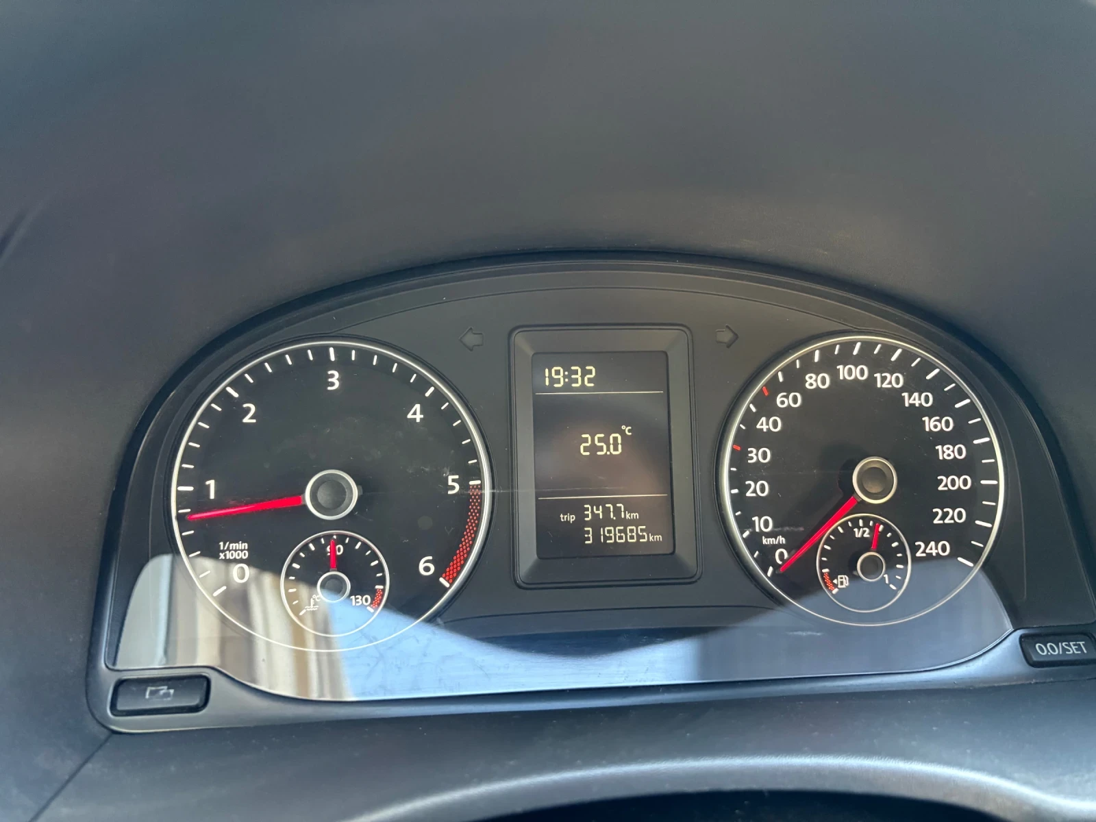 VW Caddy 1.6D | Mobile.bg — изображение 12