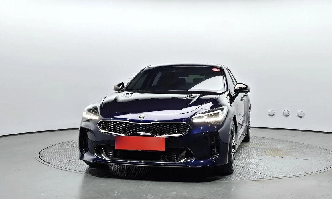 Kia Stinger 2.0 Turbo AWD * НАЙ-ДОБРА ЦЕНА В БЪЛГАРИЯ*  - изображение 3