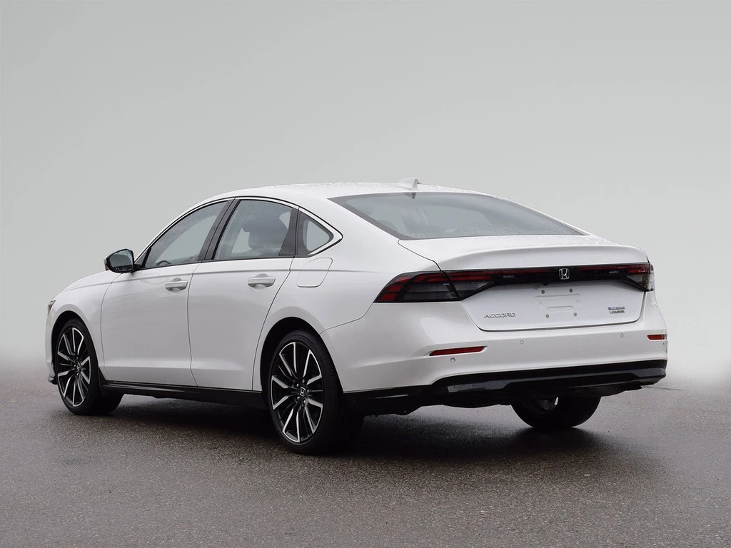 Honda Accord HYBRID * * CARFAX * * АВТО КРЕДИТ * *  - изображение 4