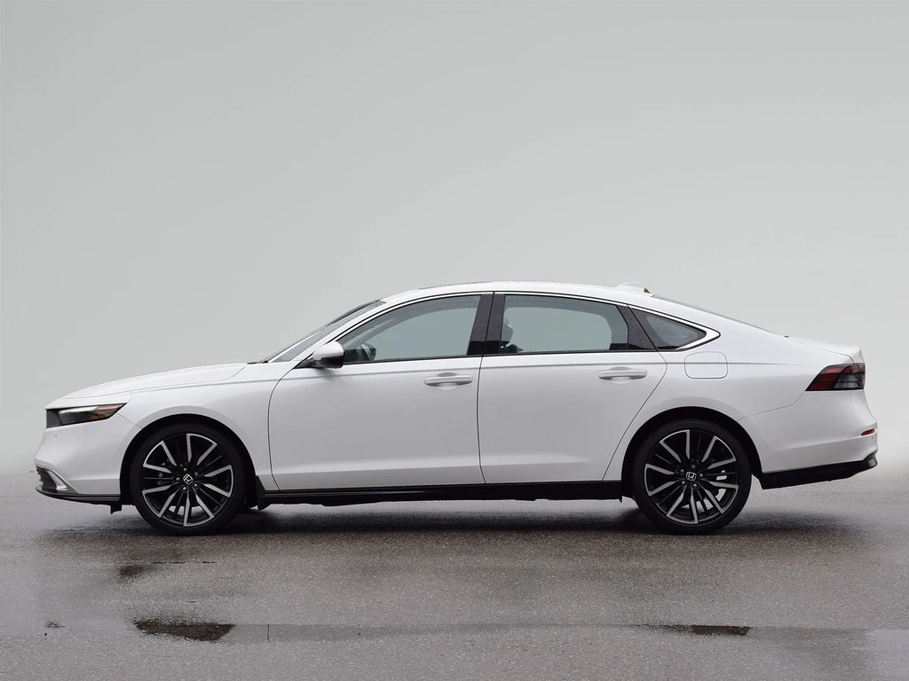 Honda Accord HYBRID * * CARFAX * * АВТО КРЕДИТ * *  - изображение 3