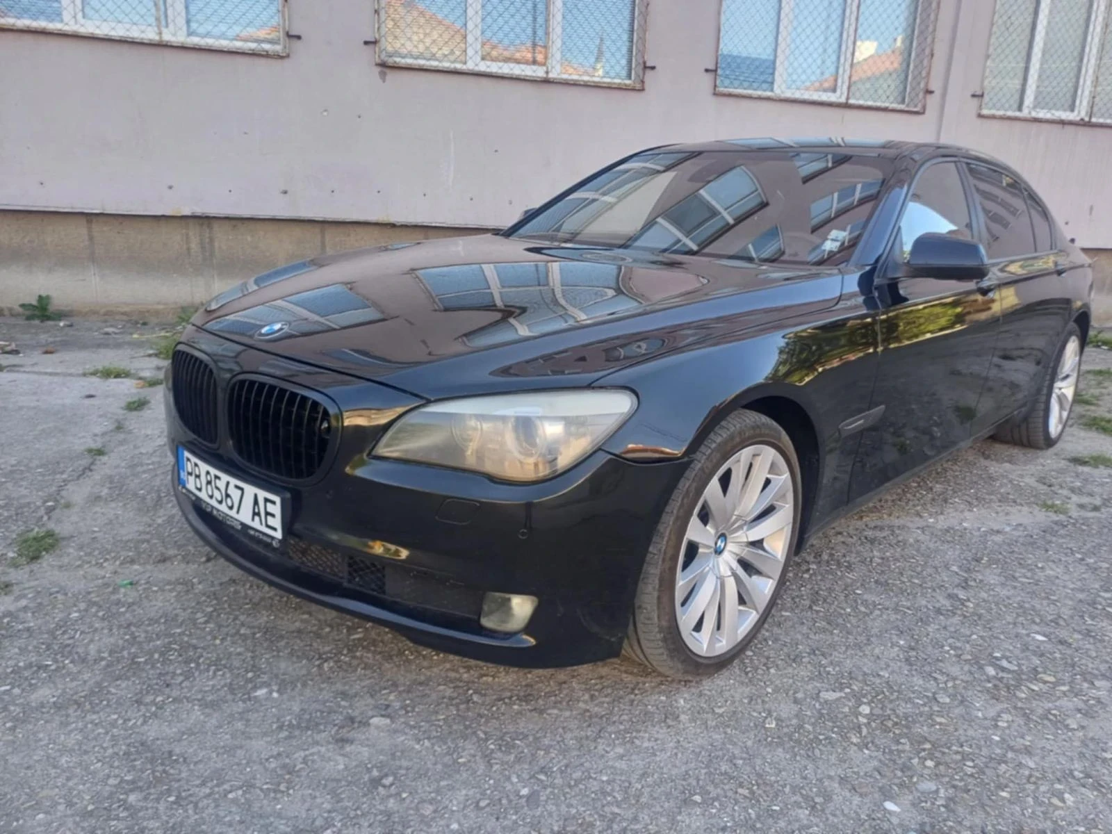 BMW 750 BMW 750 LONG  - изображение 4