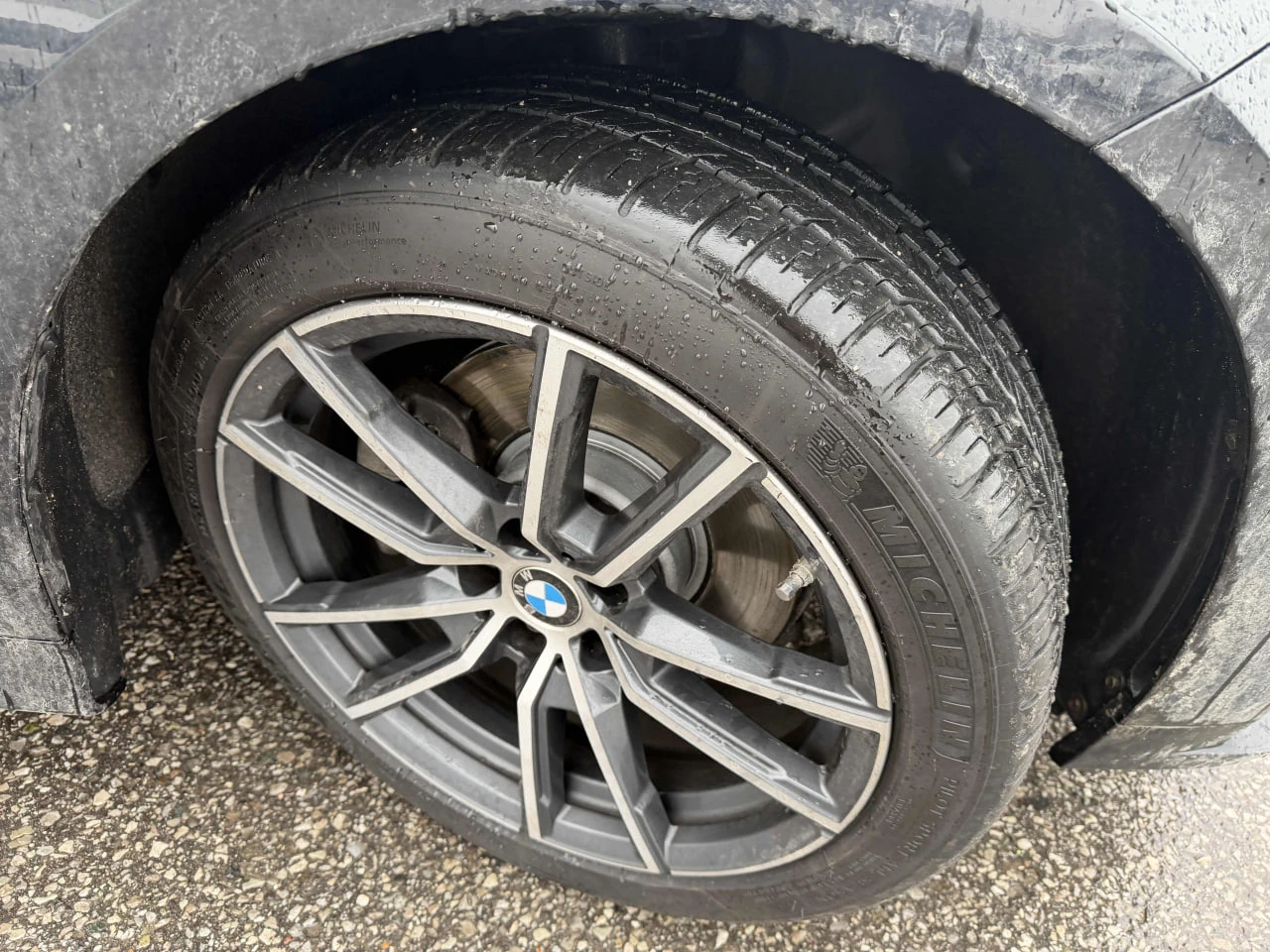 BMW 330 XDRIVE * 360 КАМЕРА* ПОДГРЕВИ НА ВОЛАН/СЕДАЛКИ*  - изображение 6