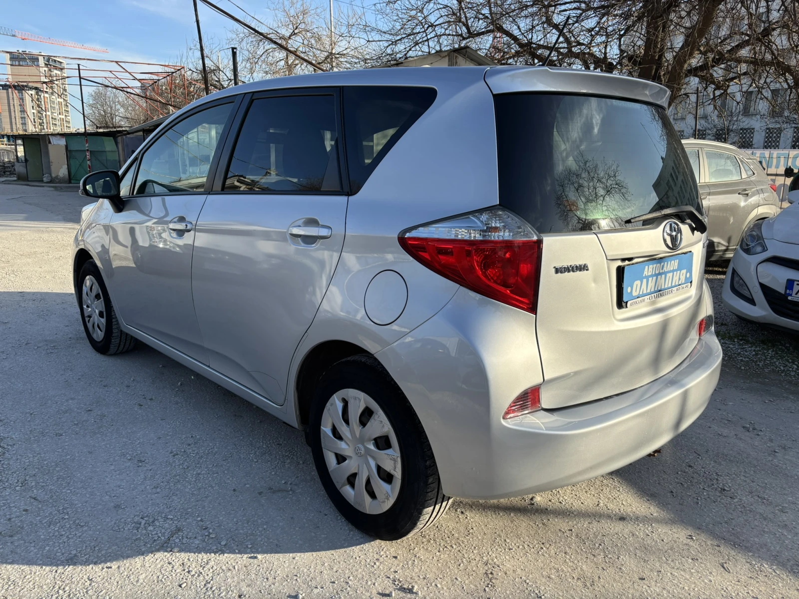 Toyota Verso S 1.3-100 к.с. - изображение 3