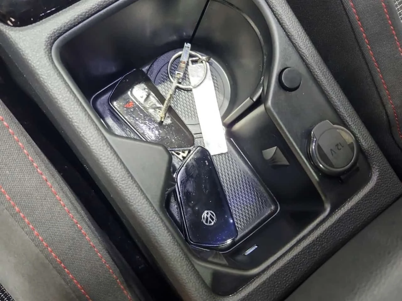 VW Golf GTI/CARFAX/Панорама/2 ключа/Подгрев, снимка 9 - Автомобили и джипове - 53880648