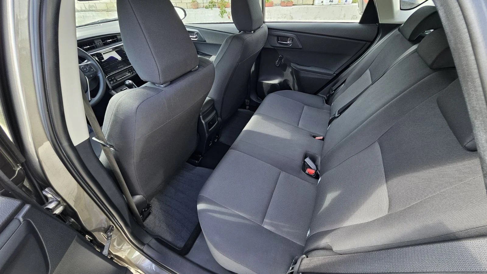 Toyota Auris Първи собственик, снимка 3 - Автомобили и джипове - 54597822