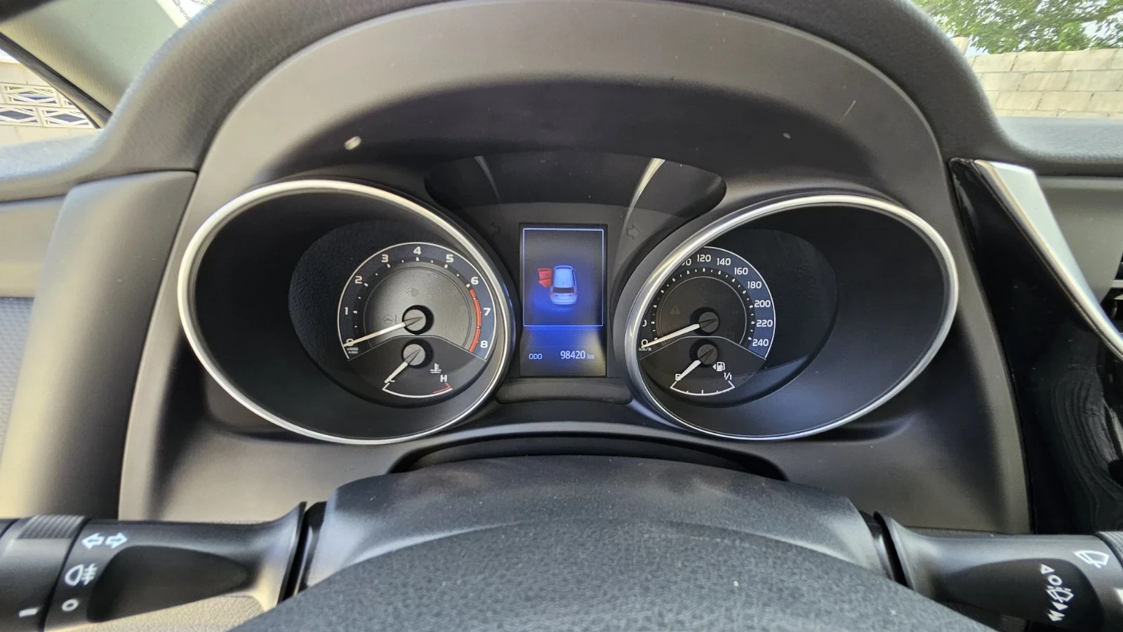 Toyota Auris Първи собственик, снимка 5 - Автомобили и джипове - 54597822