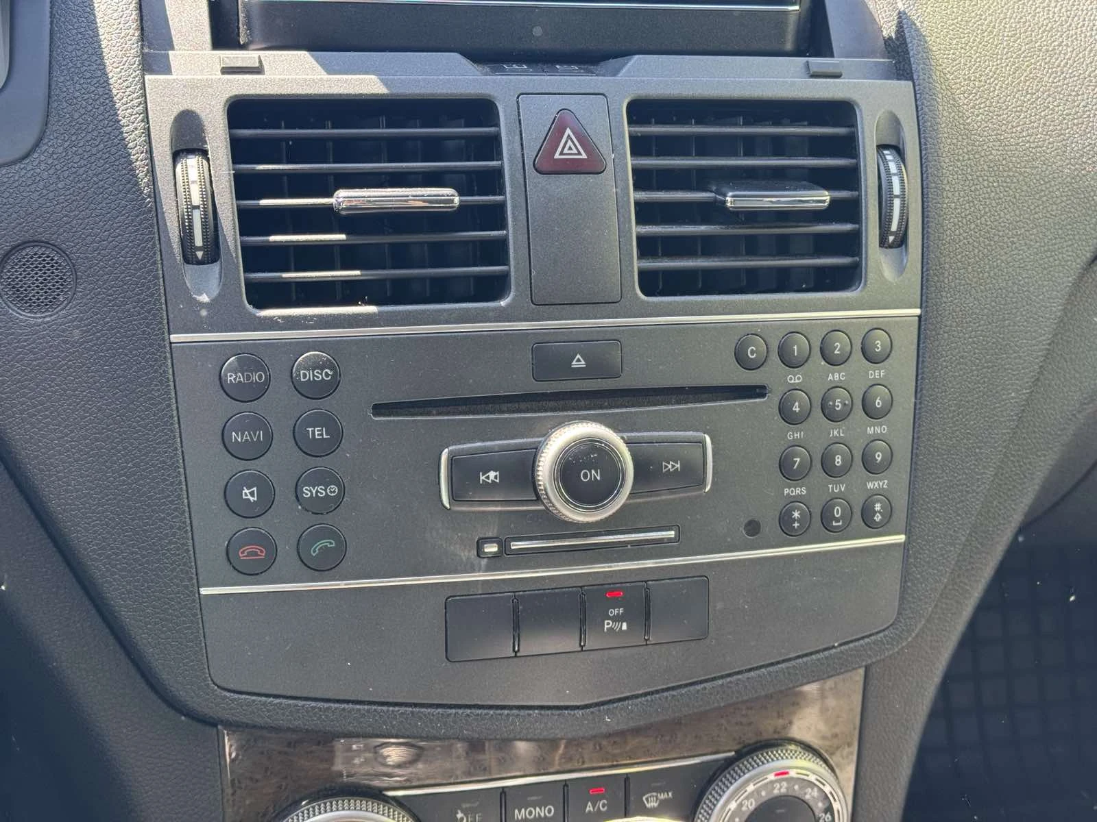 Mercedes-Benz C 220 FACE/AVANGARDE/NAVI, снимка 13 - Автомобили и джипове - 54718344