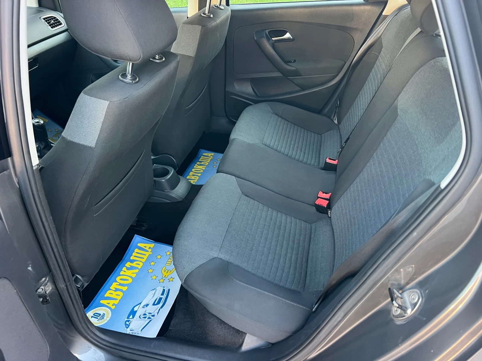 VW Polo 1.6TDI, снимка 13 - Автомобили и джипове - 54866484