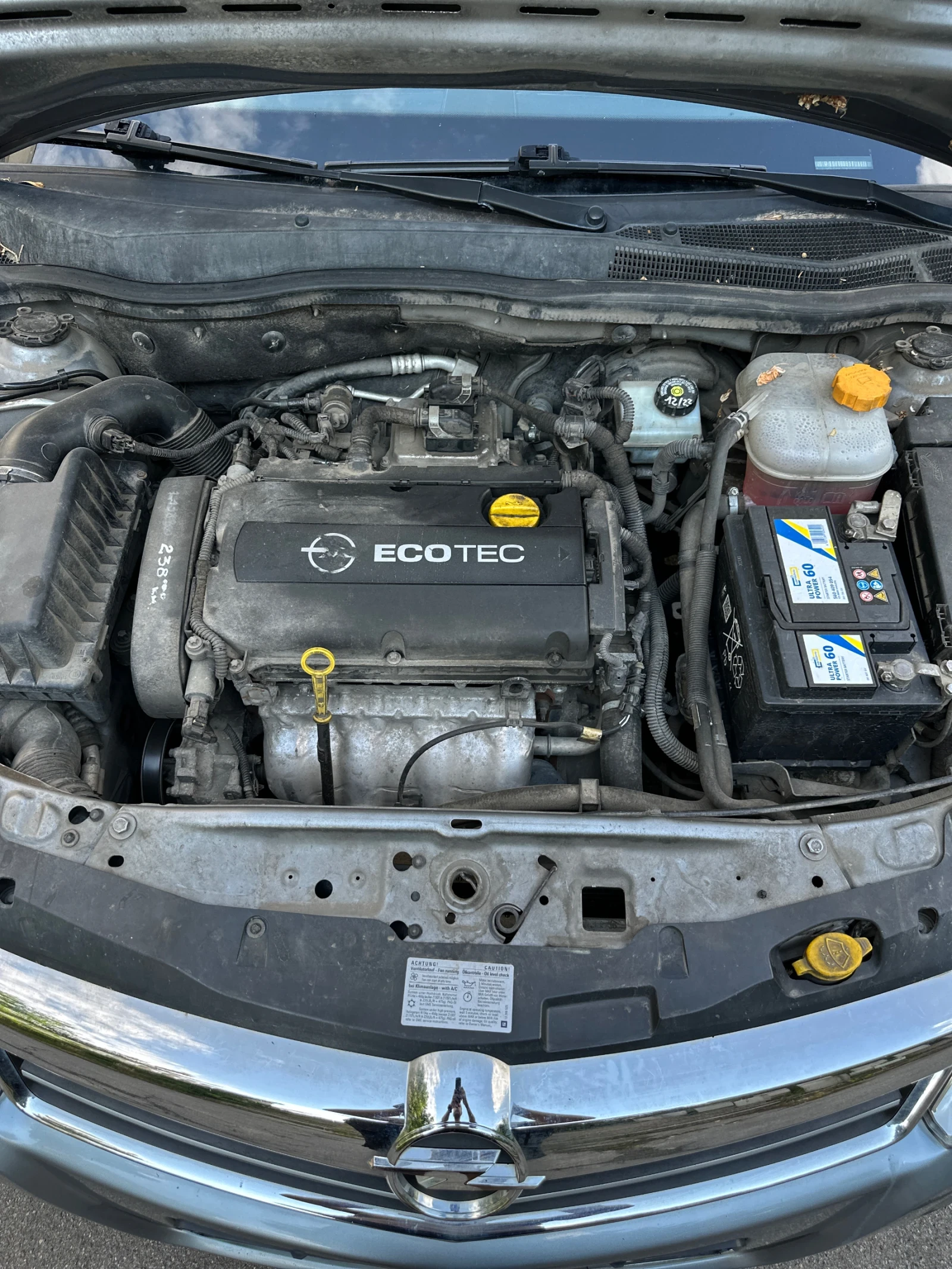 Opel Astra 1.6, снимка 9 - Автомобили и джипове - 55299598