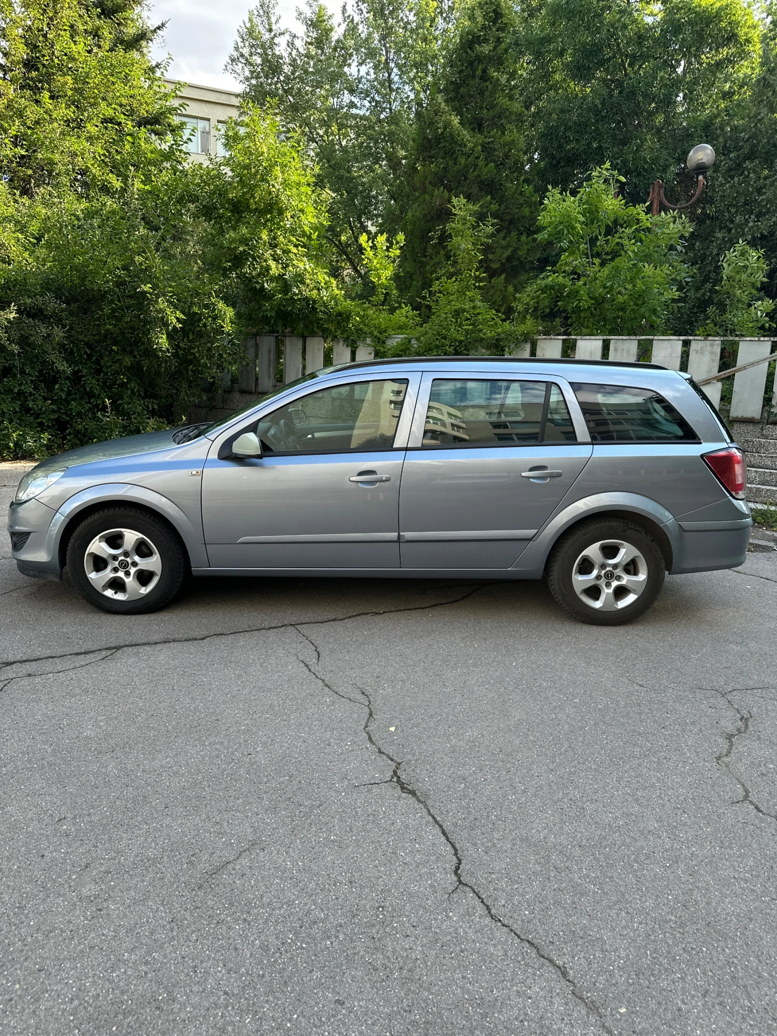 Opel Astra 1.6, снимка 4 - Автомобили и джипове - 55299598