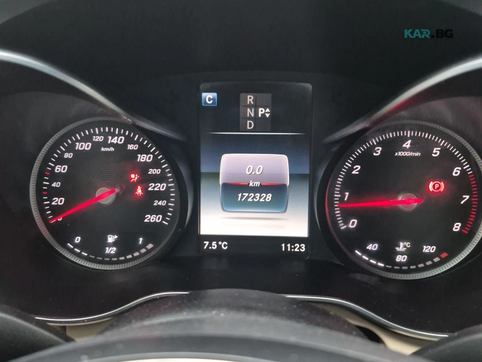 Mercedes-Benz C 300 4MATIC Автокредит Цена до България, снимка 8 - Автомобили и джипове - 55413935