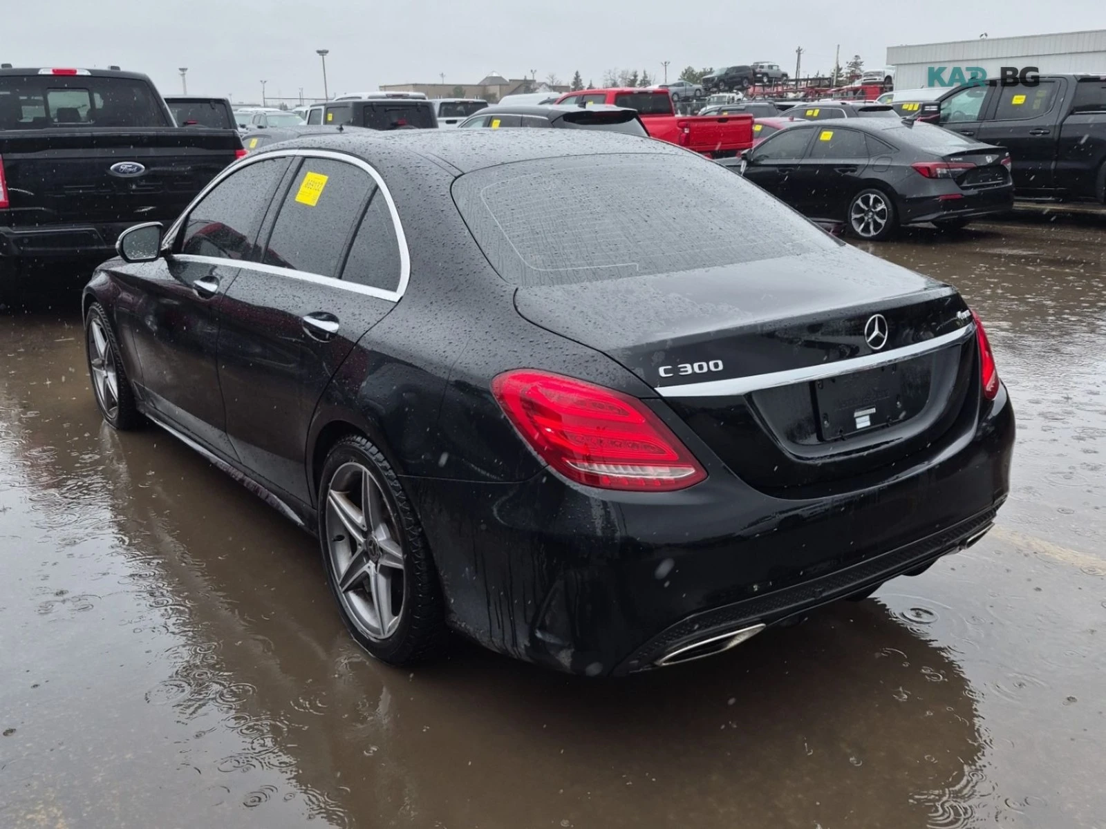Mercedes-Benz C 300 4MATIC Автокредит Цена до България, снимка 4 - Автомобили и джипове - 55413935
