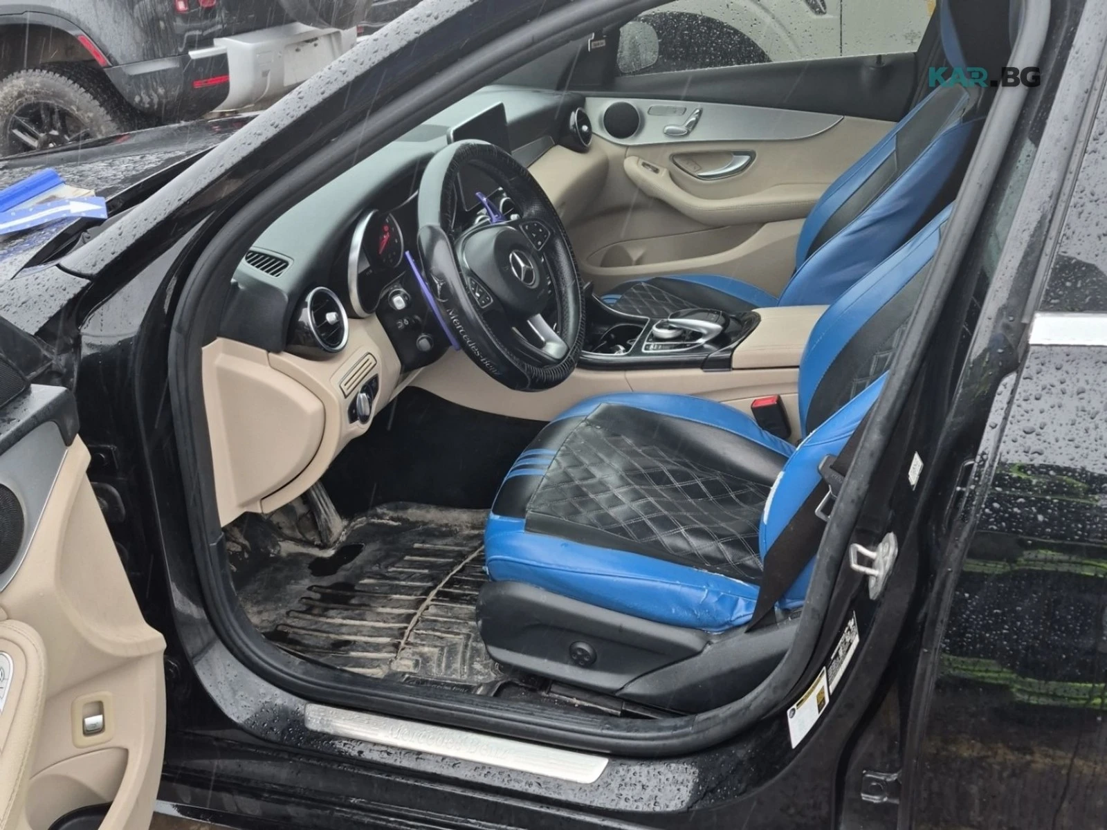 Mercedes-Benz C 300 4MATIC Автокредит Цена до България, снимка 5 - Автомобили и джипове - 55413935