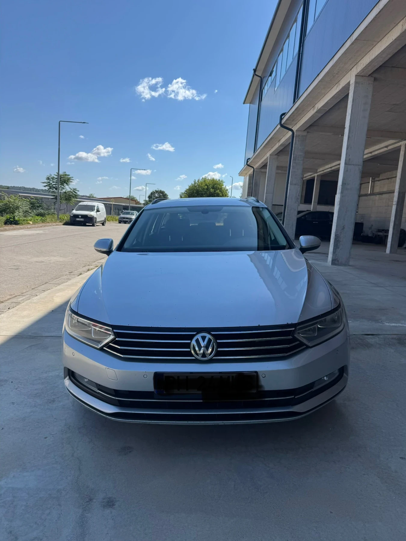 VW Passat BlueMotion   2016 г. | 2.0 TDI 150 к . Ел теглич 