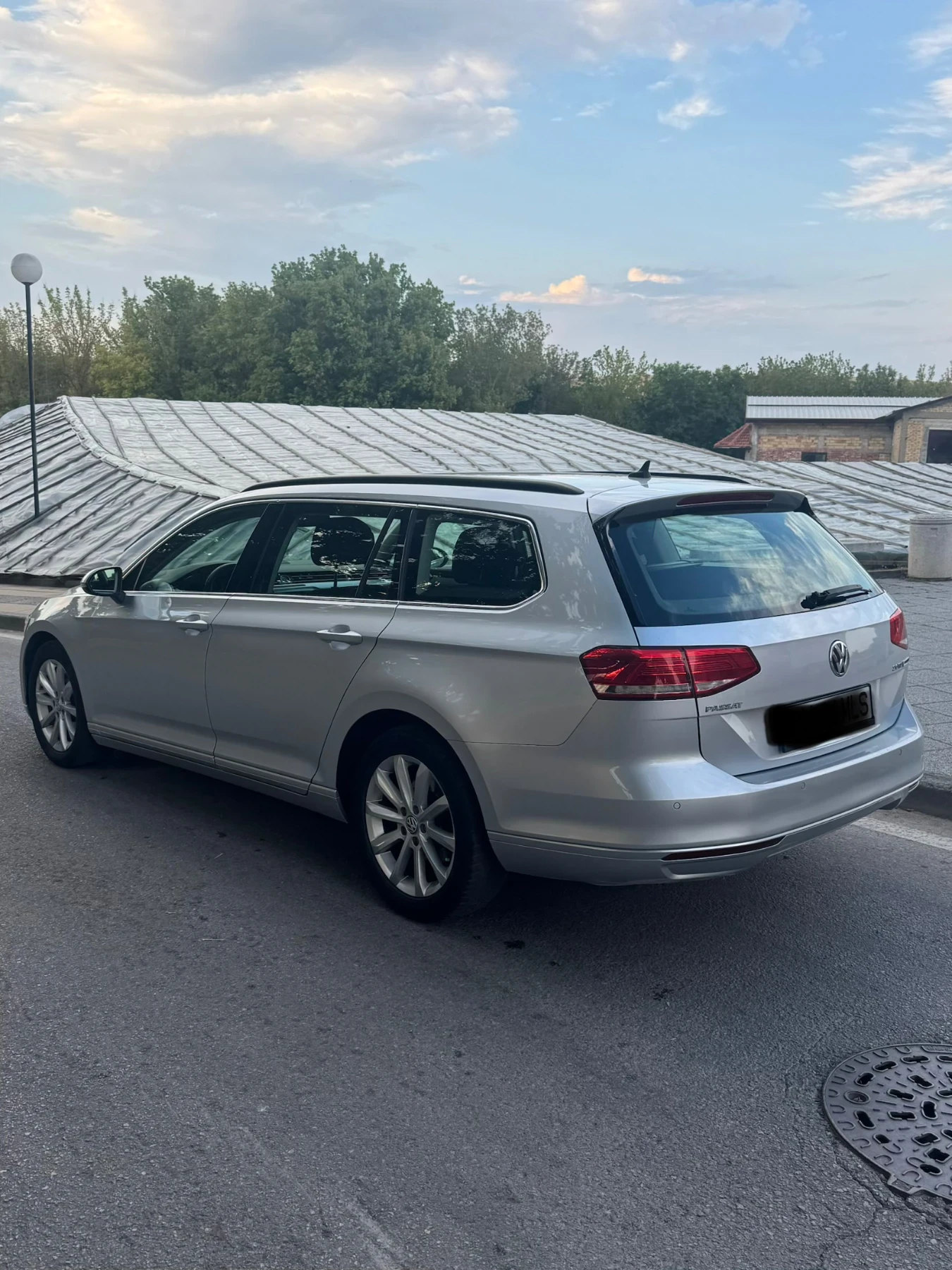 VW Passat BlueMotionb8  2016 г. | 2.0 TDI 150 к . Ел теглич , снимка 4 - Автомобили и джипове - 55662332