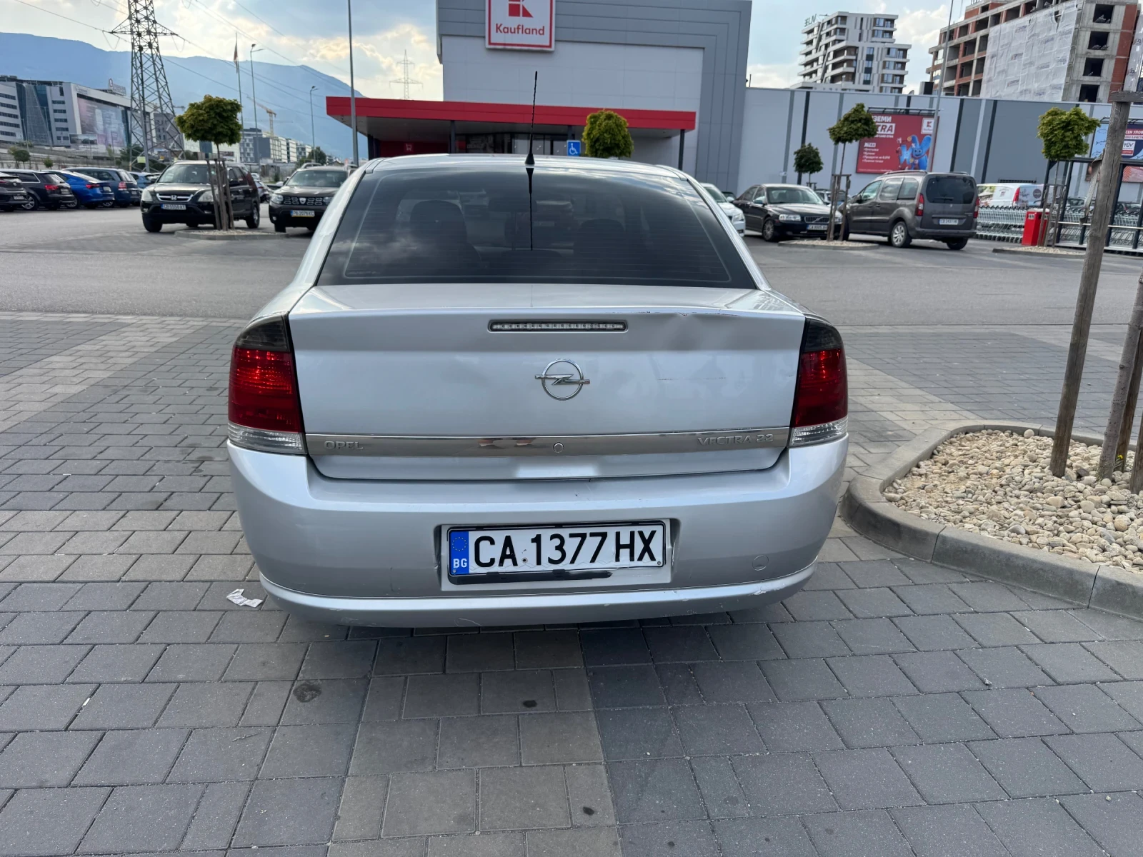 Opel Vectra 2.2 Газов инжекцион, снимка 3 - Автомобили и джипове - 55792043