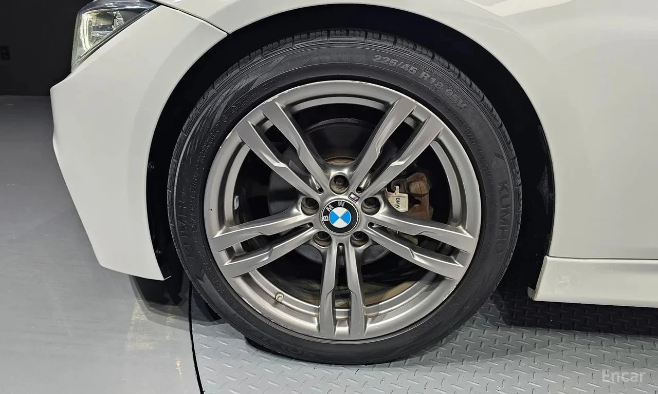 BMW 320 d M Performence Edition* ПОДГРЕВ* КАМЕРА* , снимка 5 - Автомобили и джипове - 55939315
