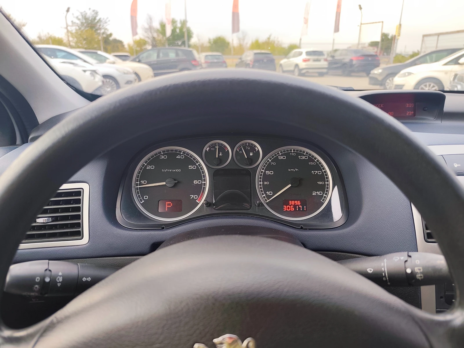 Peugeot 307 1.6i АВТОМАТИК, снимка 14 - Автомобили и джипове - 55949683