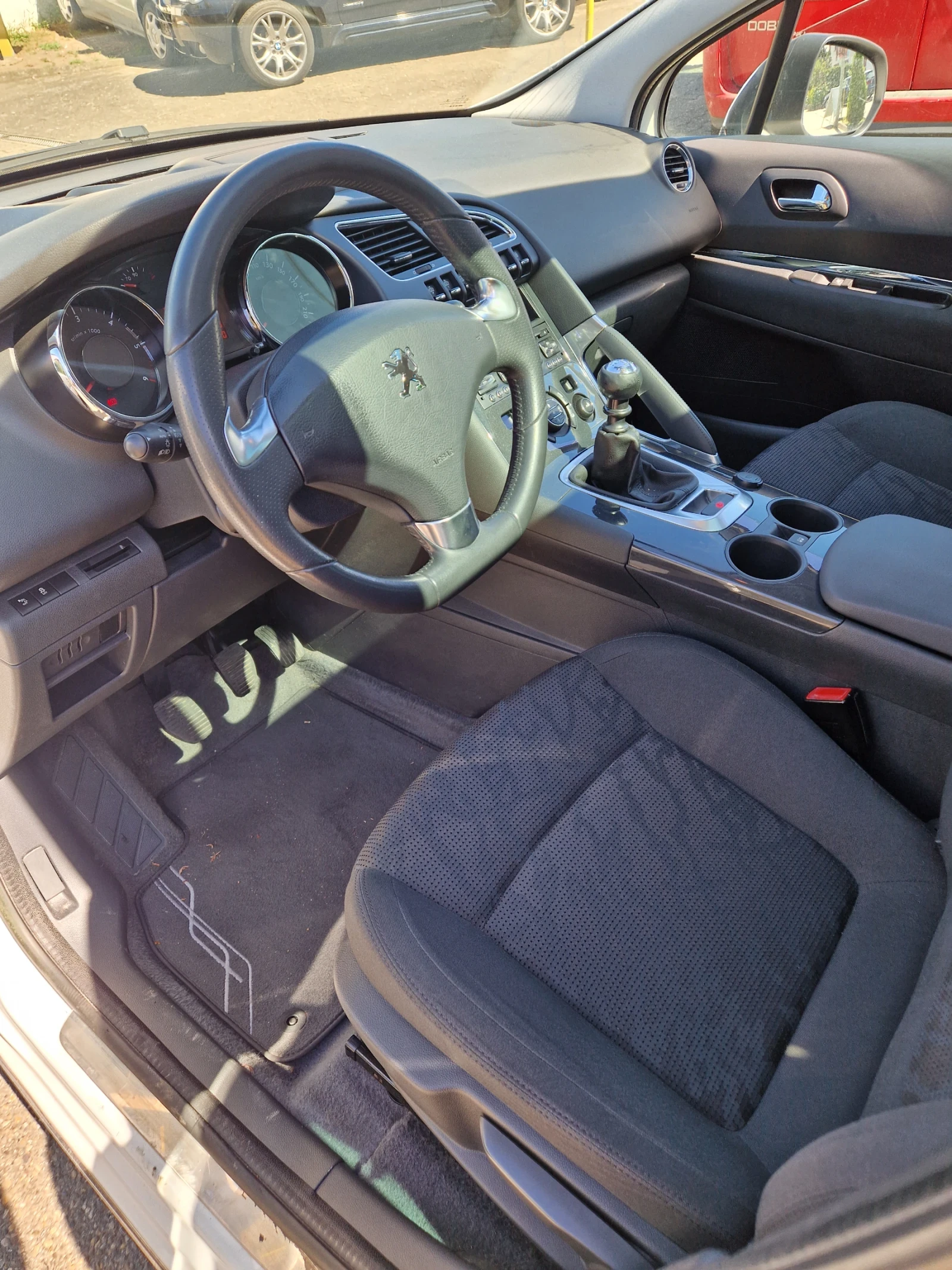 Peugeot 3008 2.0HDi 163 коня , снимка 9 - Автомобили и джипове - 55969874