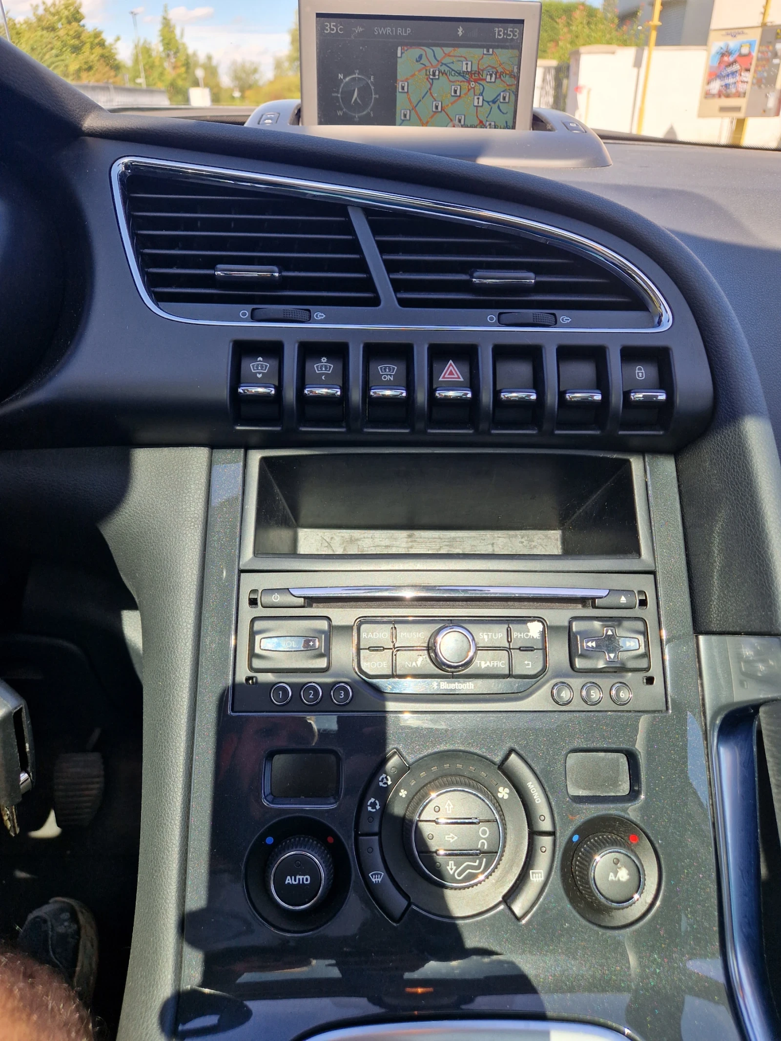 Peugeot 3008 2.0HDi 163 коня , снимка 5 - Автомобили и джипове - 55969874
