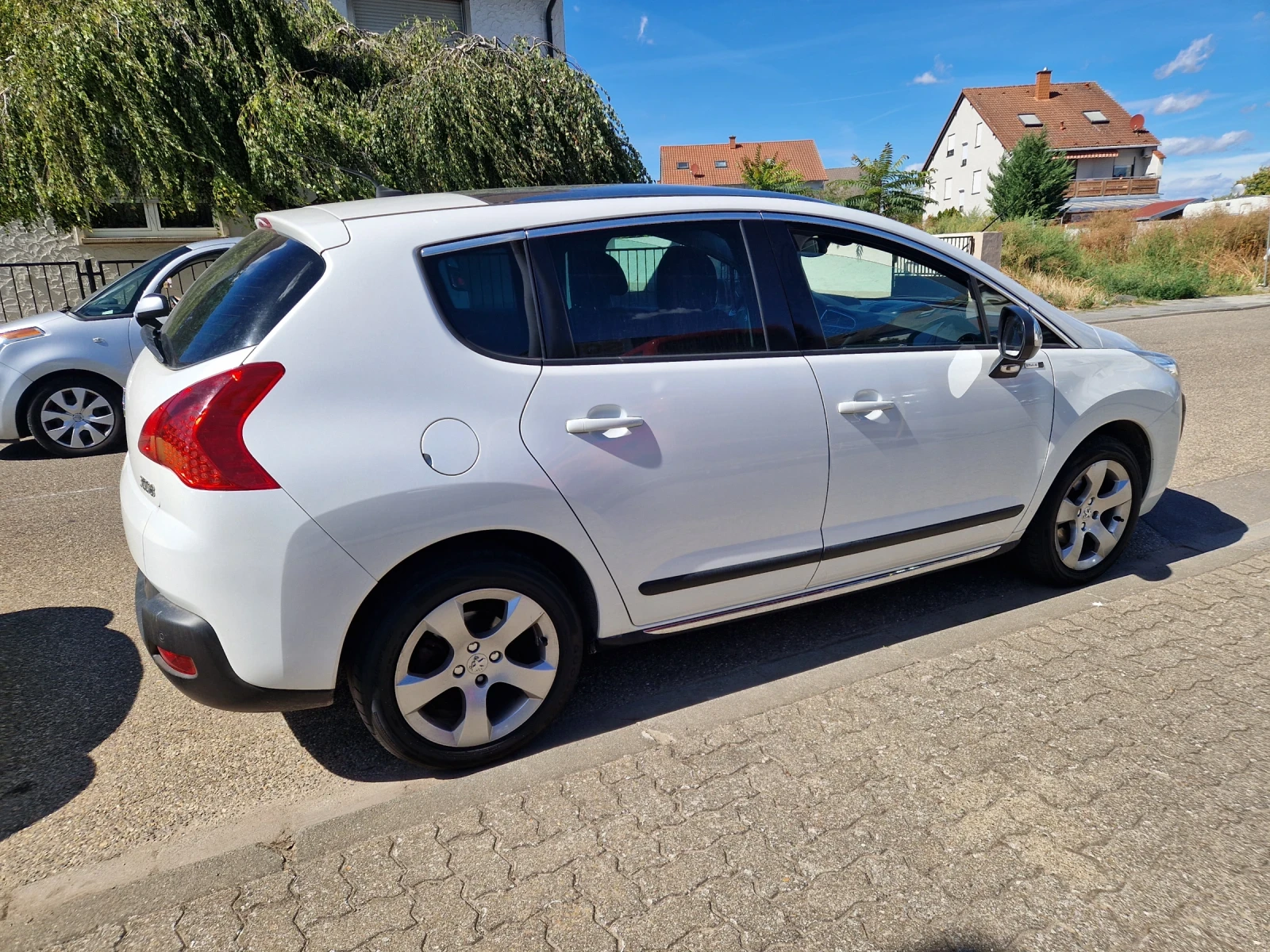 Peugeot 3008 2.0HDi 163 коня , снимка 2 - Автомобили и джипове - 55969874