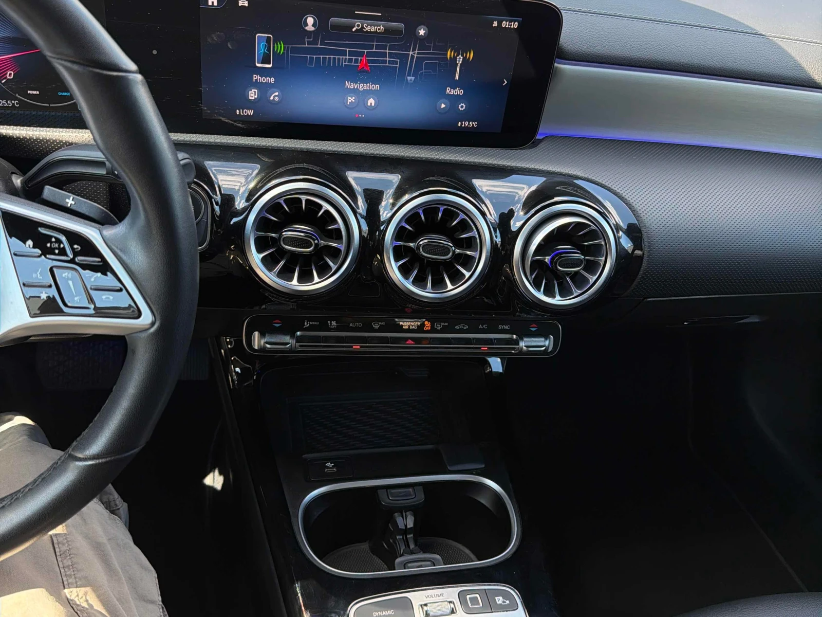 Mercedes-Benz CLA 250 4MATIC | CARFAX | АВТОКРЕДИТ БЕЗ ПЪРВОНАЧАЛНА, снимка 9 - Автомобили и джипове - 55978487