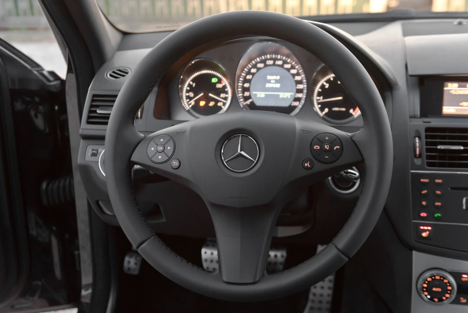 Mercedes-Benz C 220 AMG pack, снимка 13 - Автомобили и джипове - 56037246
