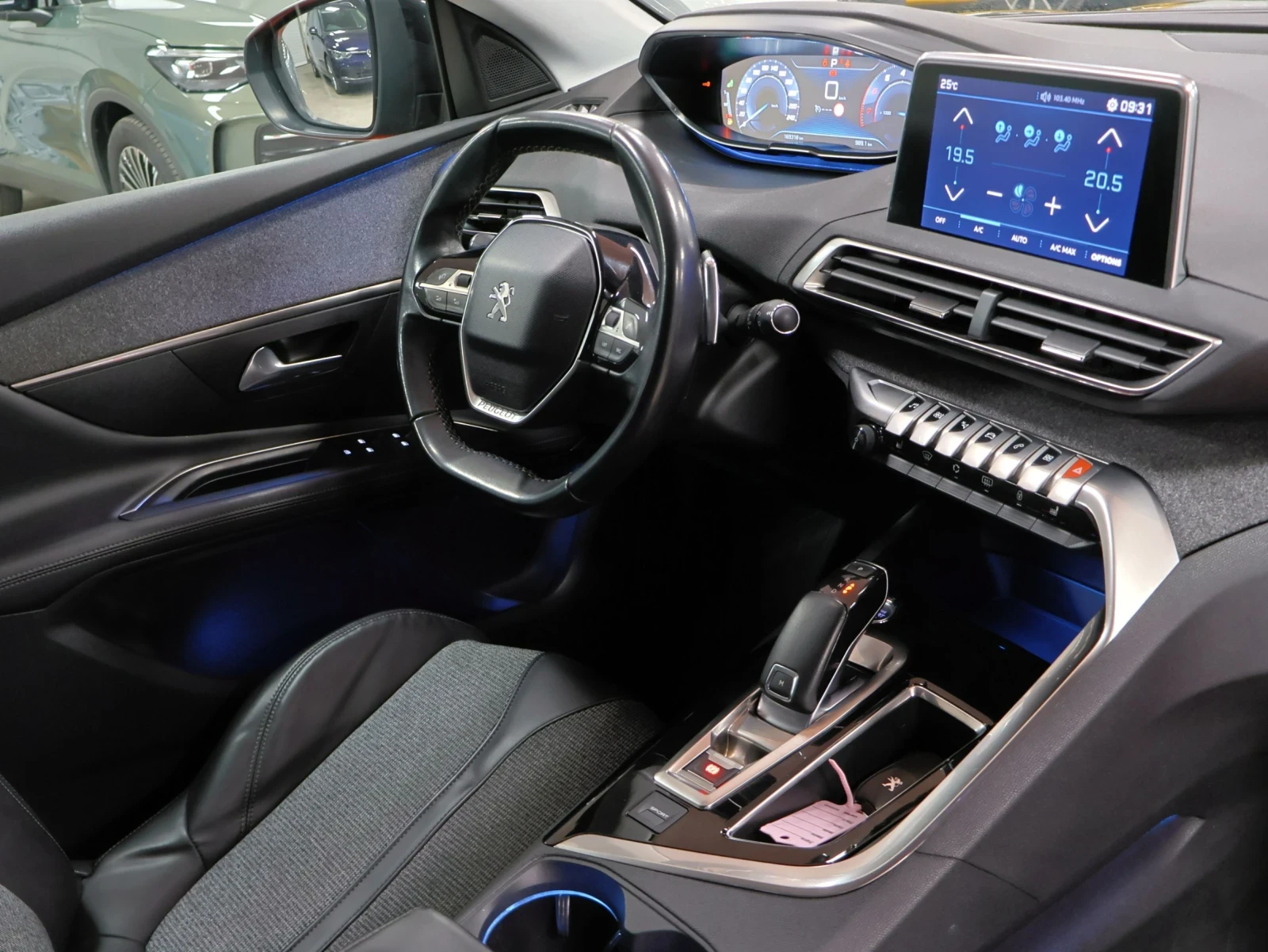 Peugeot 3008 Puretech 130 | EAT6 | Allure Plus, снимка 9 - Автомобили и джипове - 56332167