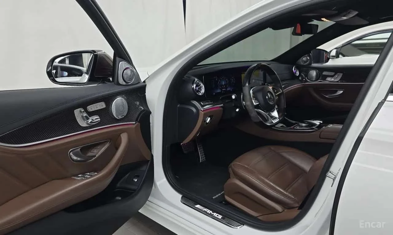 Mercedes-Benz E 63 AMG * 4MATIC+ * ��������� ���� �� �������� *  | Mobile.bg � ����������� 10