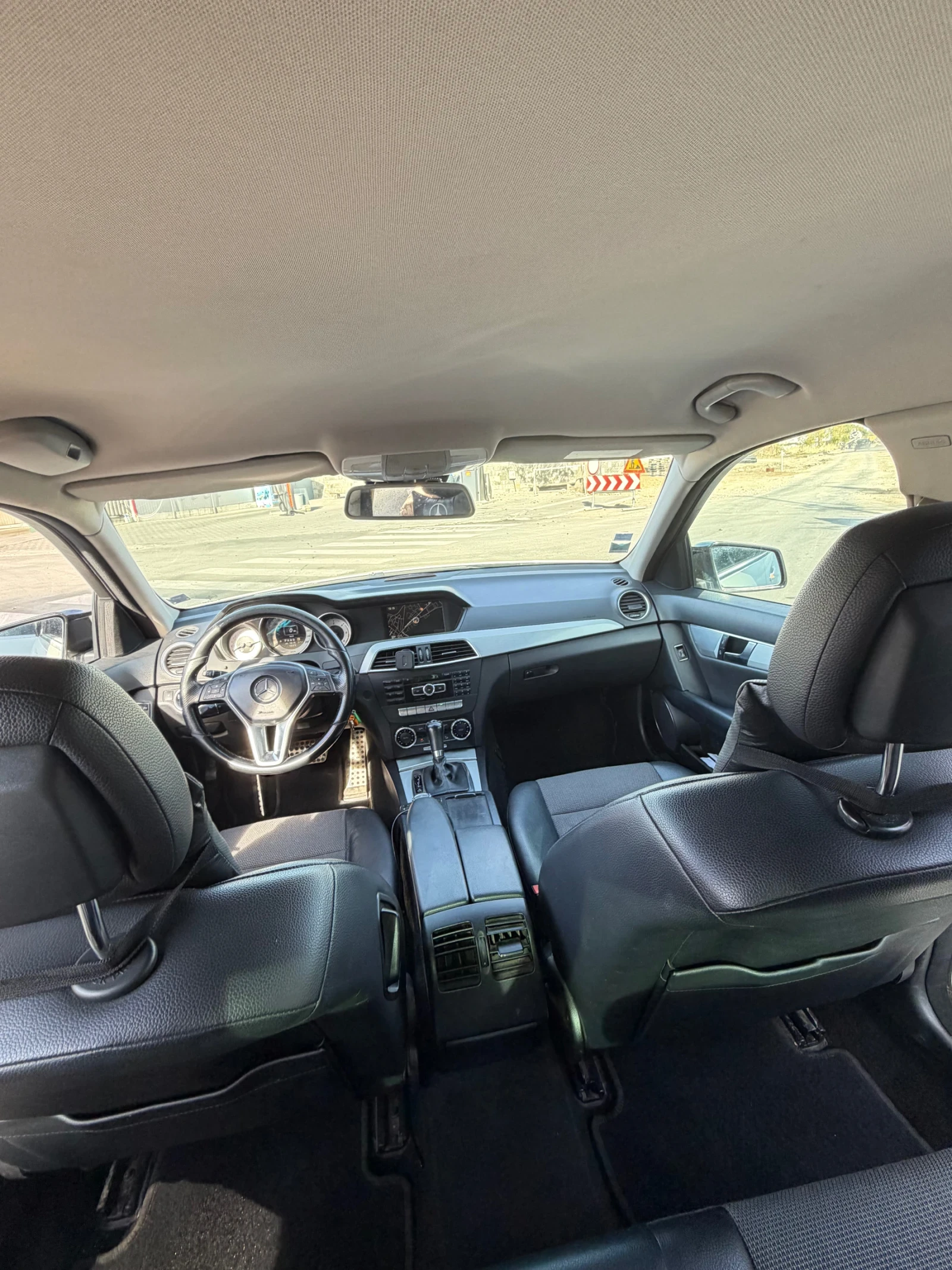 Mercedes-Benz C 350, снимка 12 - Автомобили и джипове - 56587318