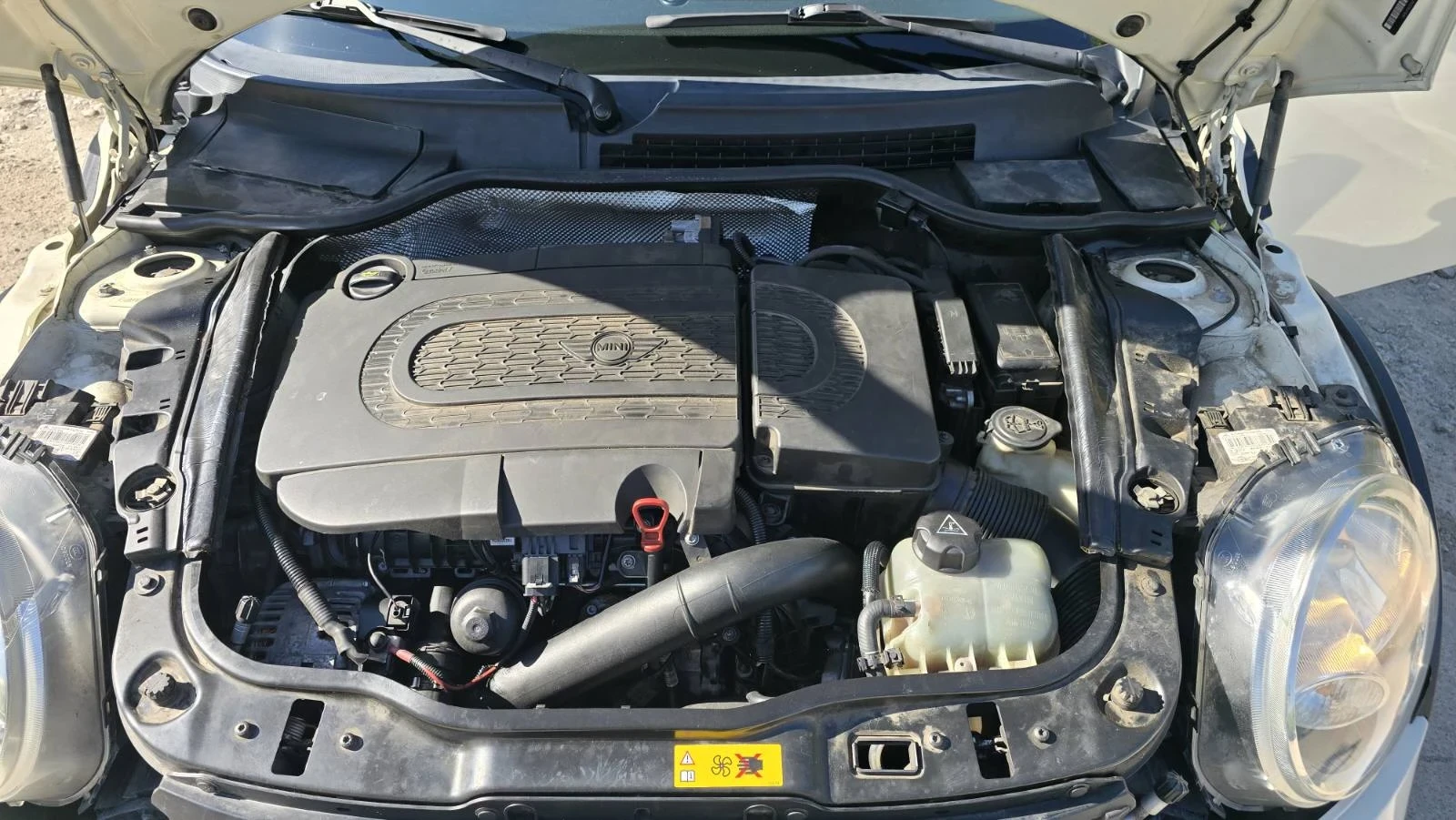 Mini D one  , снимка 10 - Автомобили и джипове - 56627058