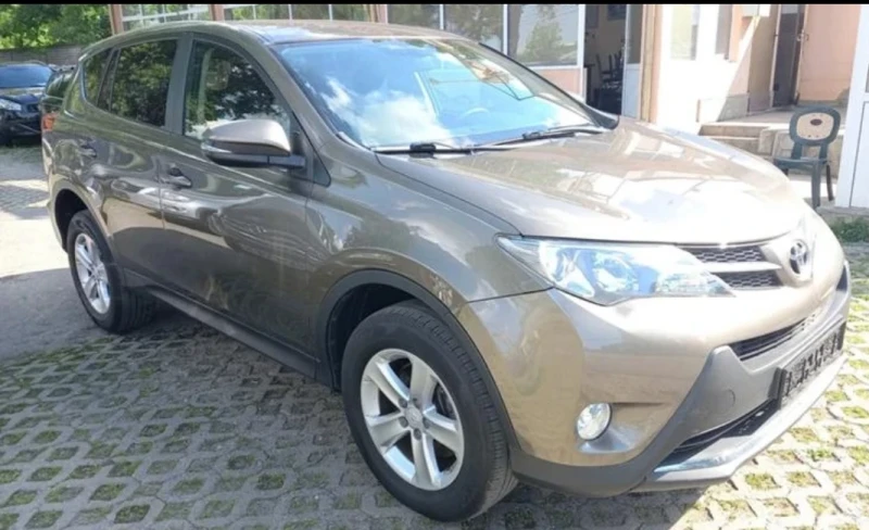 Toyota Rav4, снимка 5 - Автомобили и джипове - 48721678